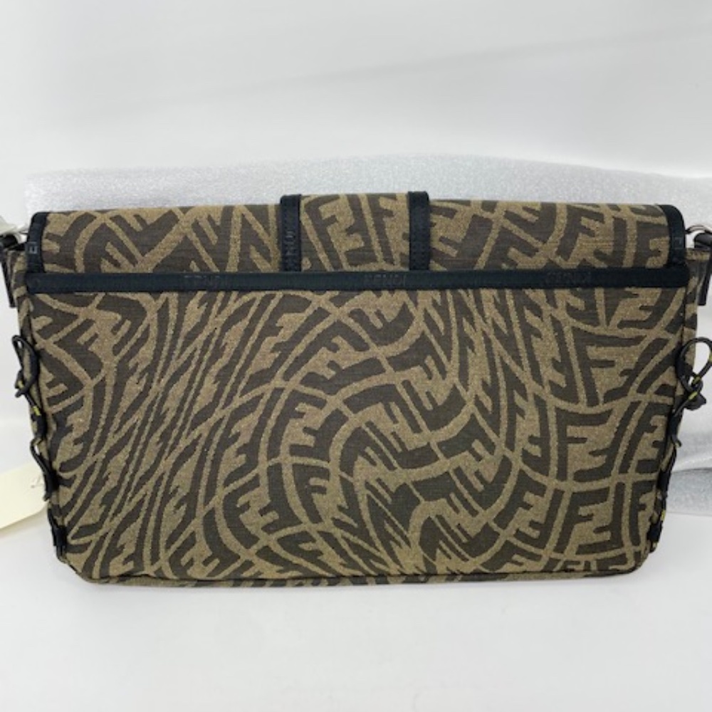 Fendi FF Vertigo Large Baguette Messenger Bag - Picture 4 of 9